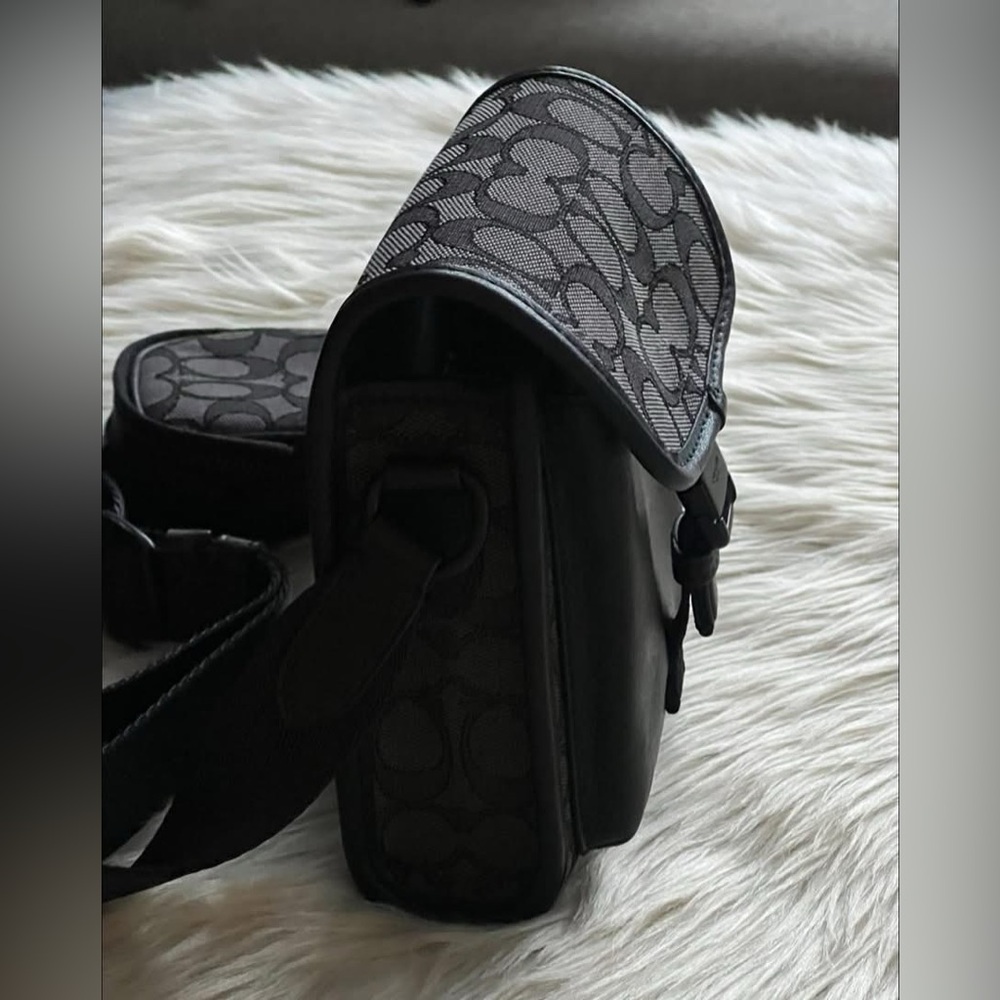 💰SOLD - CC086 - Coach Charter North/South Crossbody With Hybrid Pouch - Picture 2 of 14